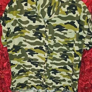 Velvet Heart Multicolor Camouflage Shirt Size Large